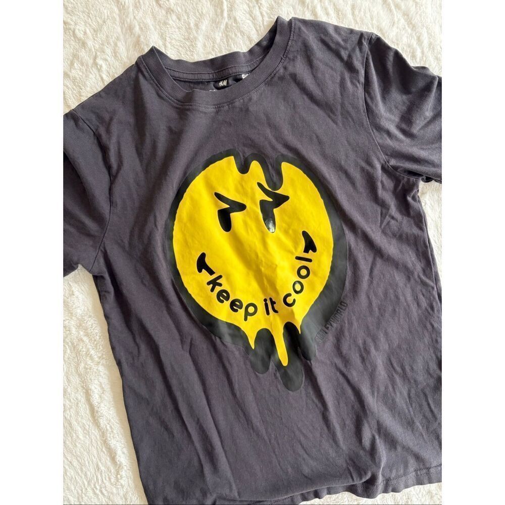 H&M Smiley world shirt kids size 12/14